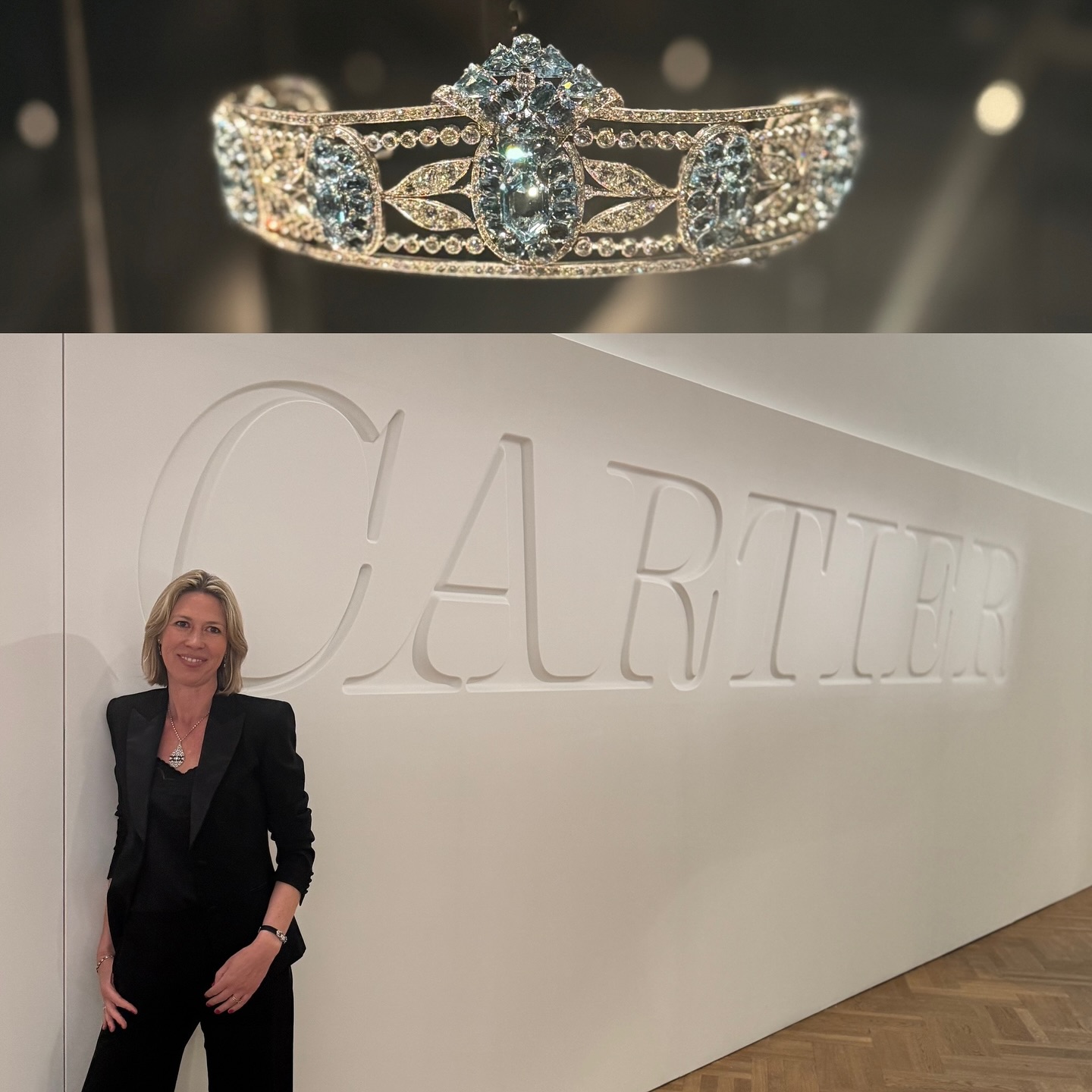 Francesca Cartier Brickell عند مدخل معرض كارتييه في V&A